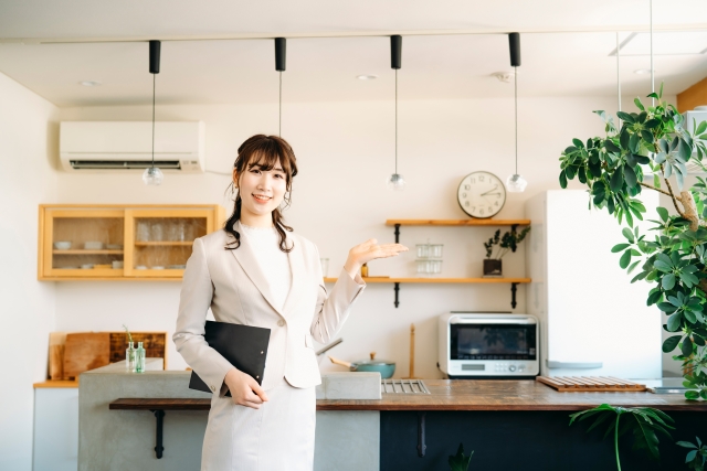 女性